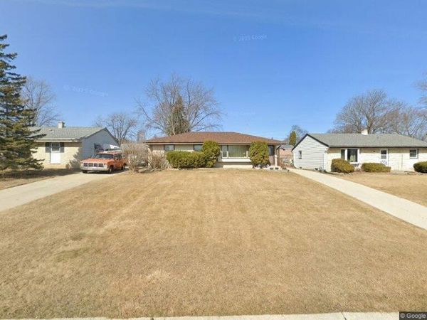 1820 Marquette AVENUE, South Milwaukee, WI 53172