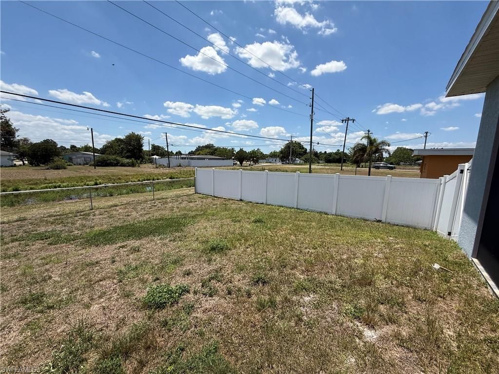 1102 Arthur Ave, Lehigh Acres, FL 33936 Photo