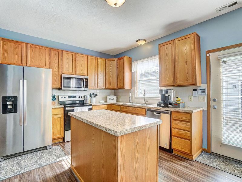 3625 Graybeck Drive, Columbus, OH 43204 Photo 8