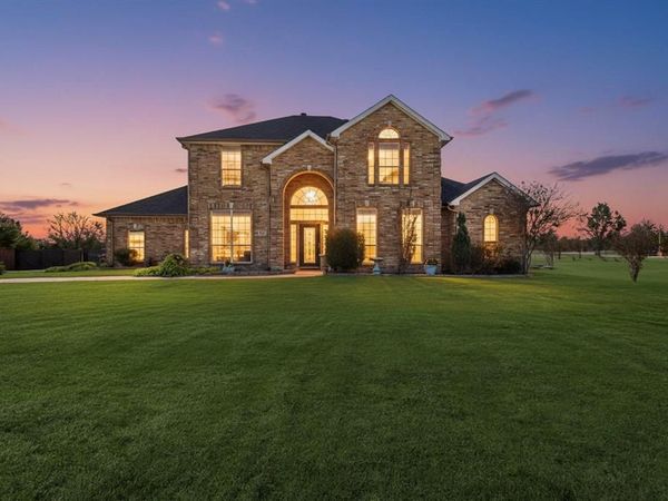 1271 Lone Star Boulevard, Talty, TX 75160