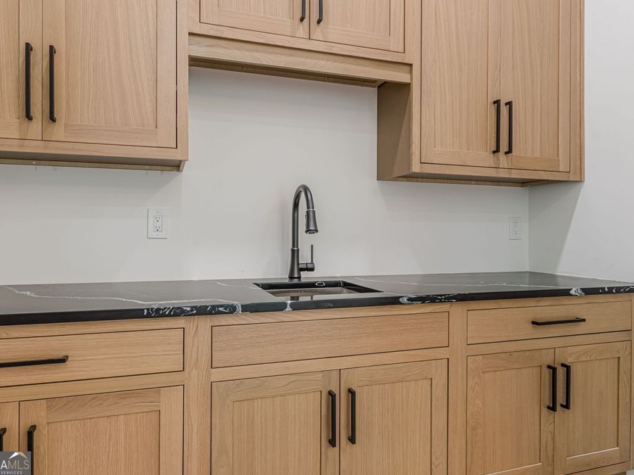 Property Image 129