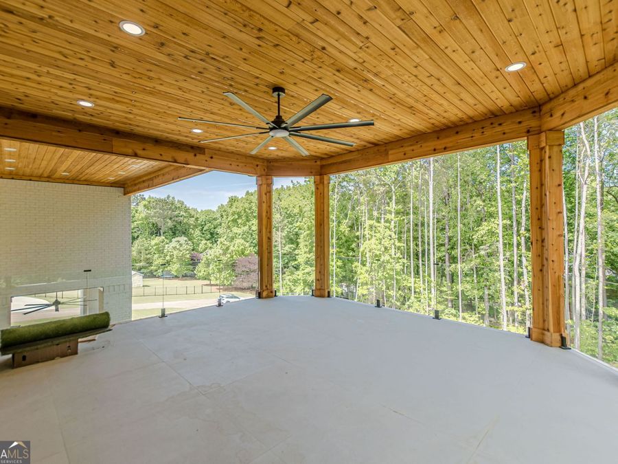 Property Image 136