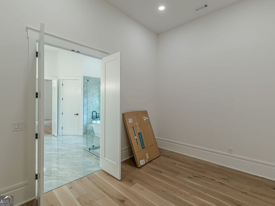 Property Image 64