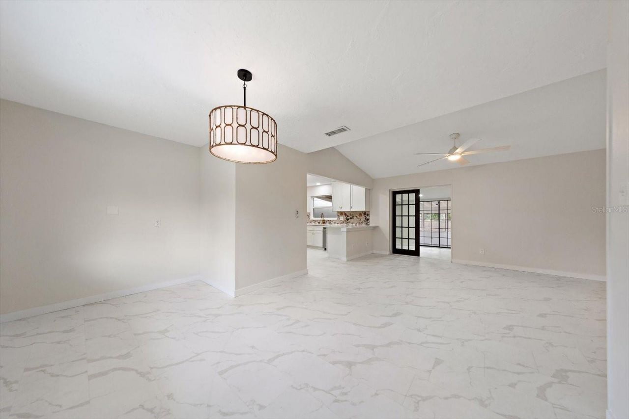 11012 52nd Avenue N, Saint Petersburg, FL 33708 Photo