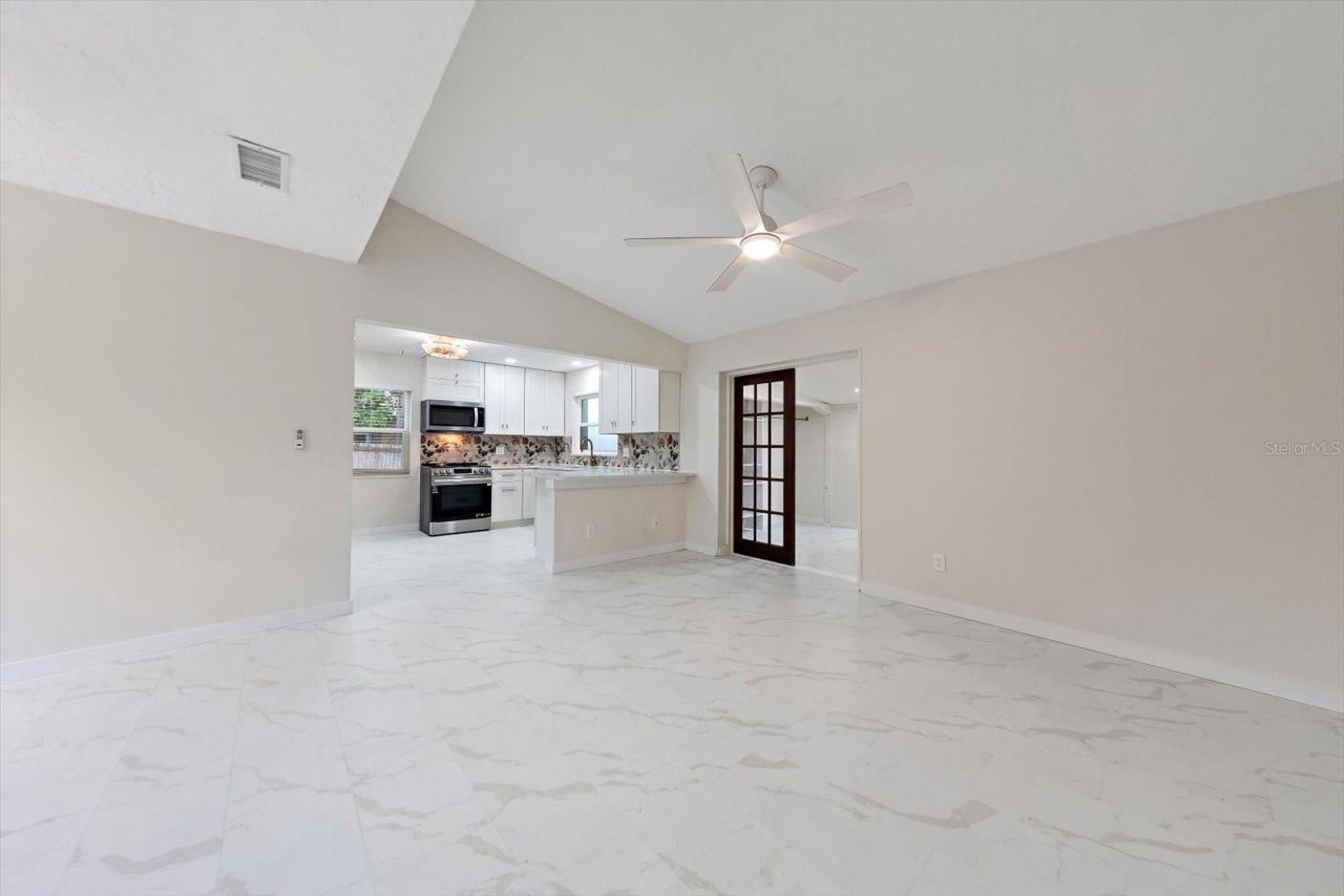 11012 52nd Avenue N, Saint Petersburg, FL 33708 Photo
