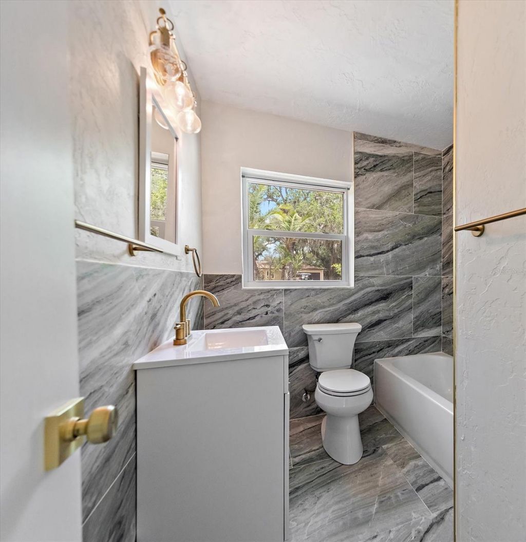 11012 52nd Avenue N, Saint Petersburg, FL 33708 Photo