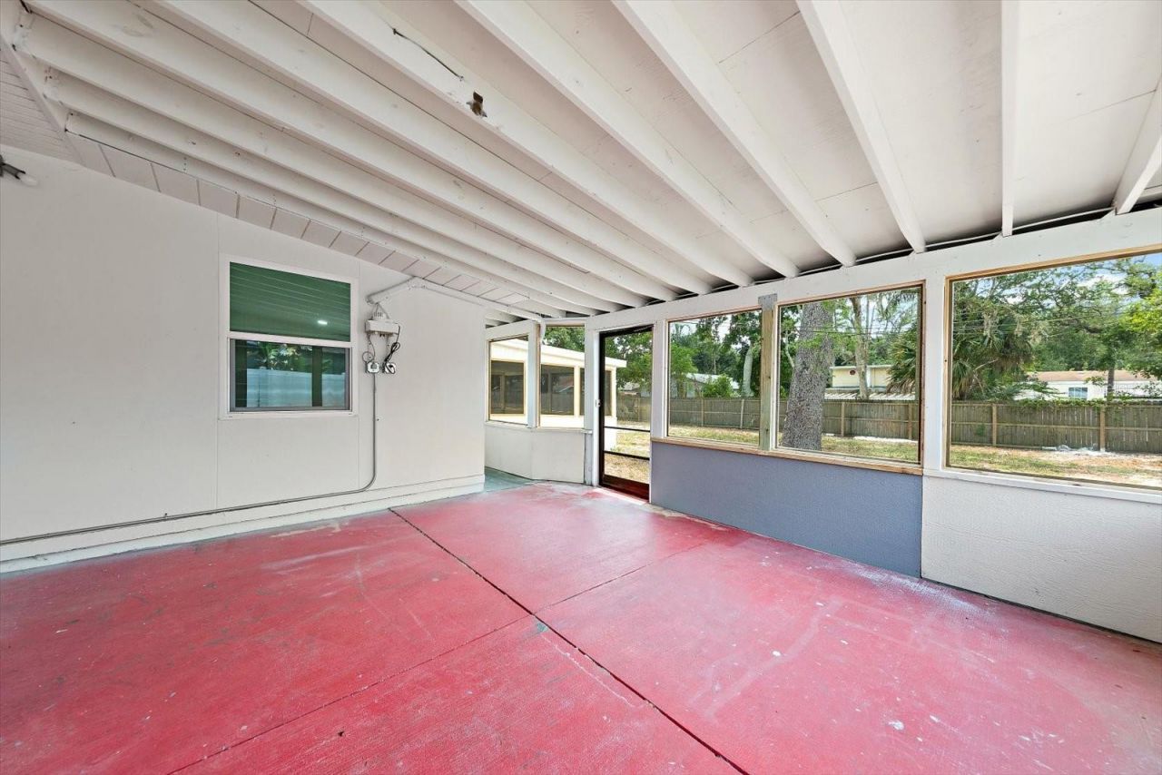 11012 52nd Avenue N, Saint Petersburg, FL 33708 Photo