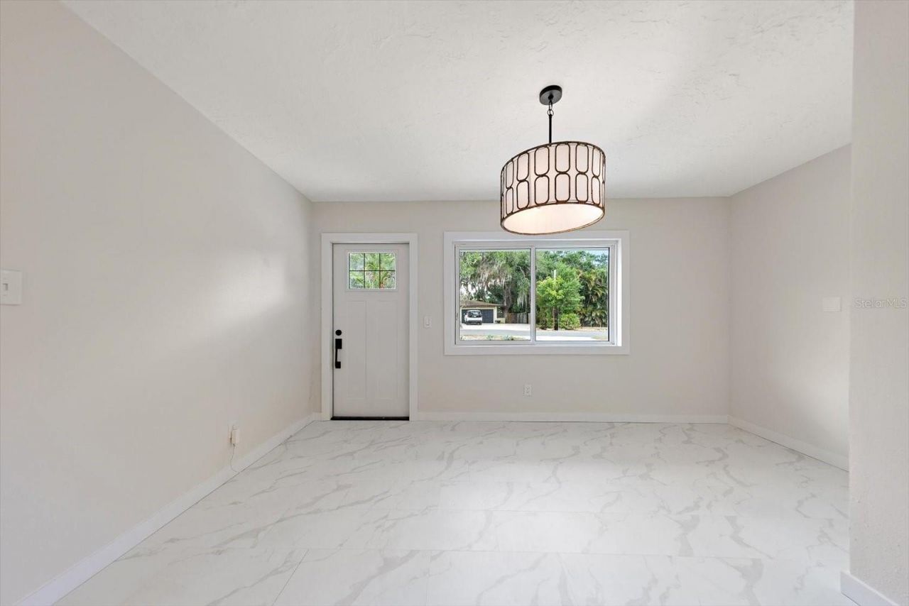 11012 52nd Avenue N, Saint Petersburg, FL 33708 Photo