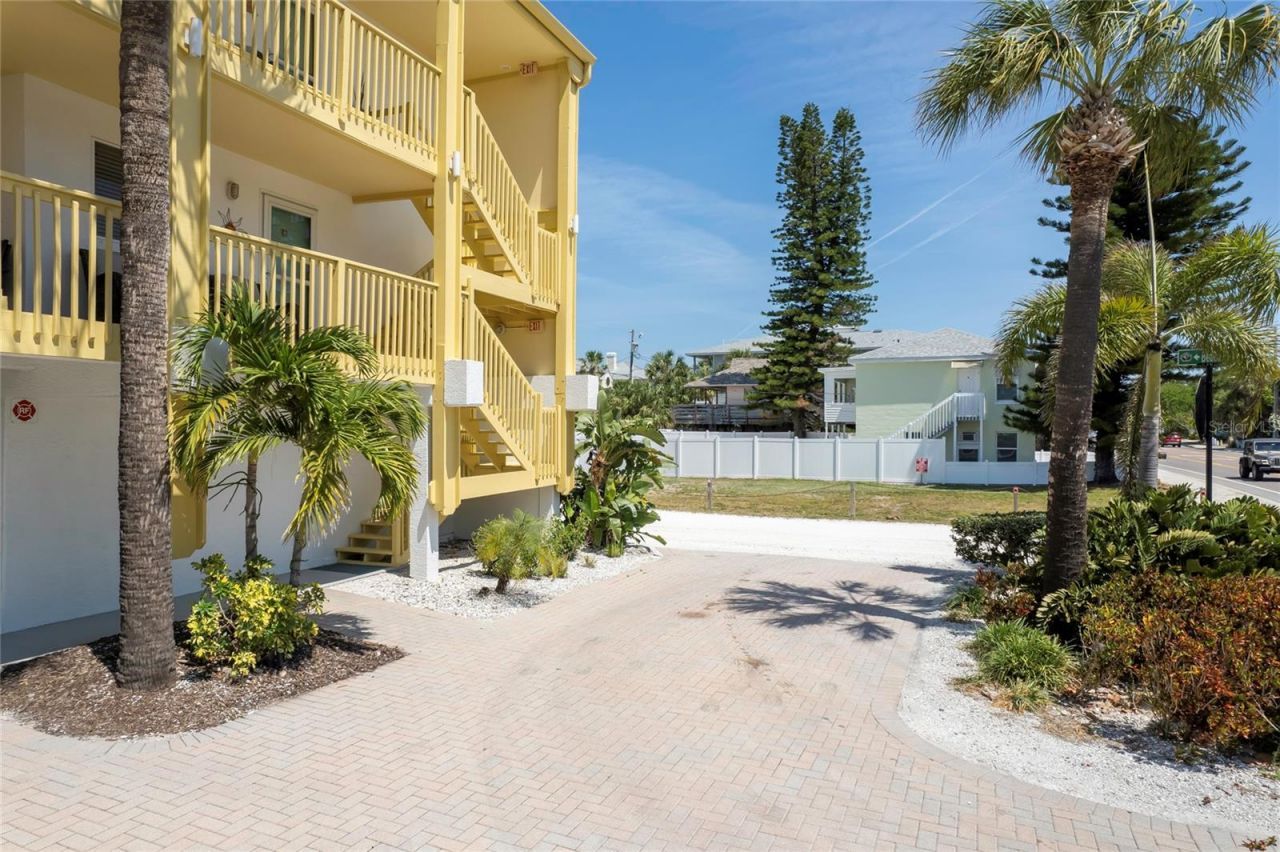 708 Gulf Boulevard , Unit D, Indian Rocks Beach, FL 33785 Photo