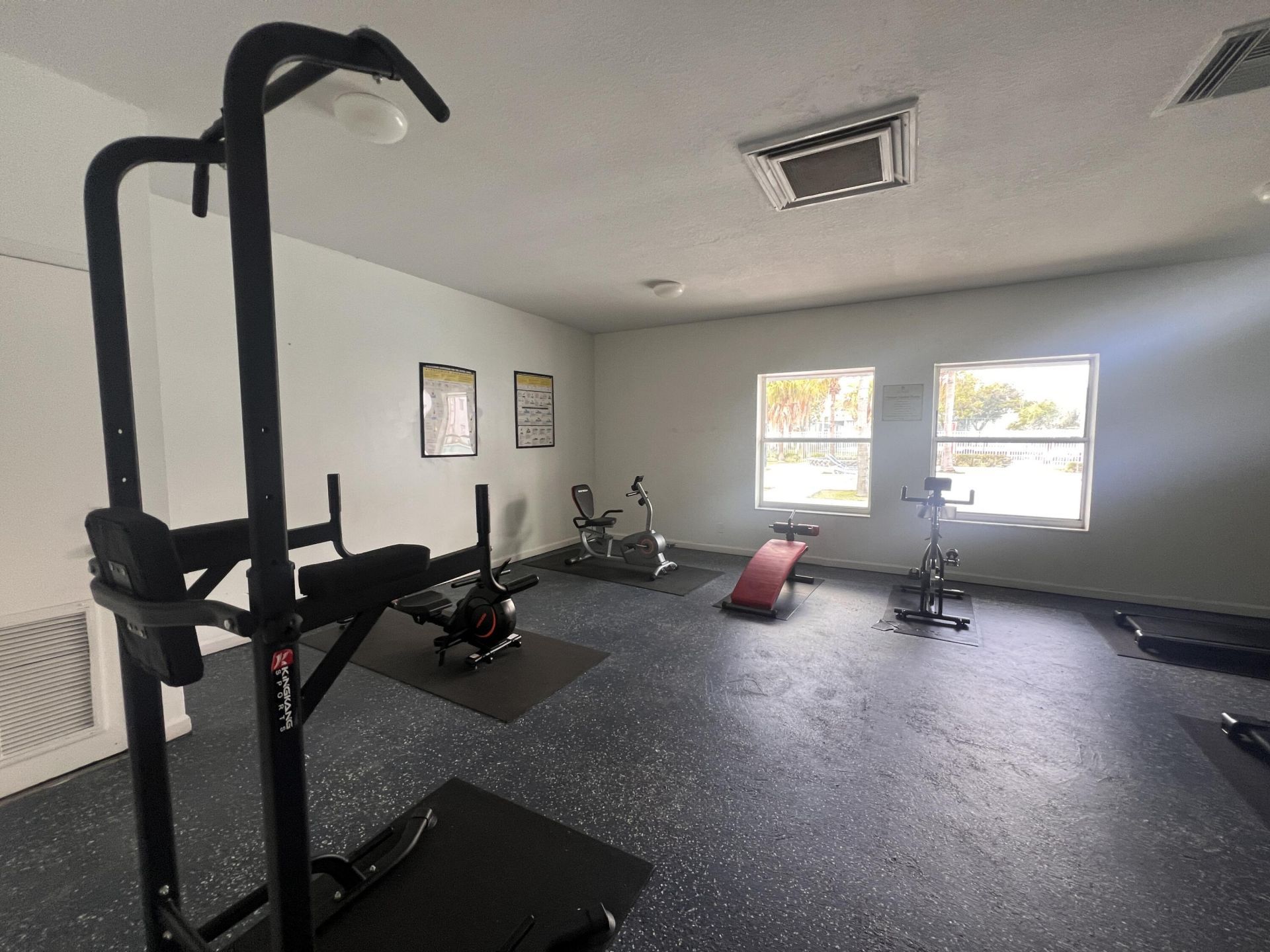 405 Executive Center Drive, Unit 208, West Palm Beach, FL 33401 Photo