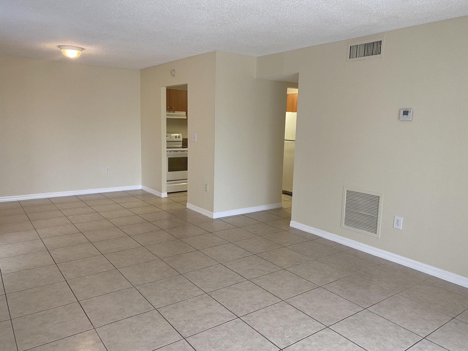 405 Executive Center Drive, Unit 208, West Palm Beach, FL 33401 Photo