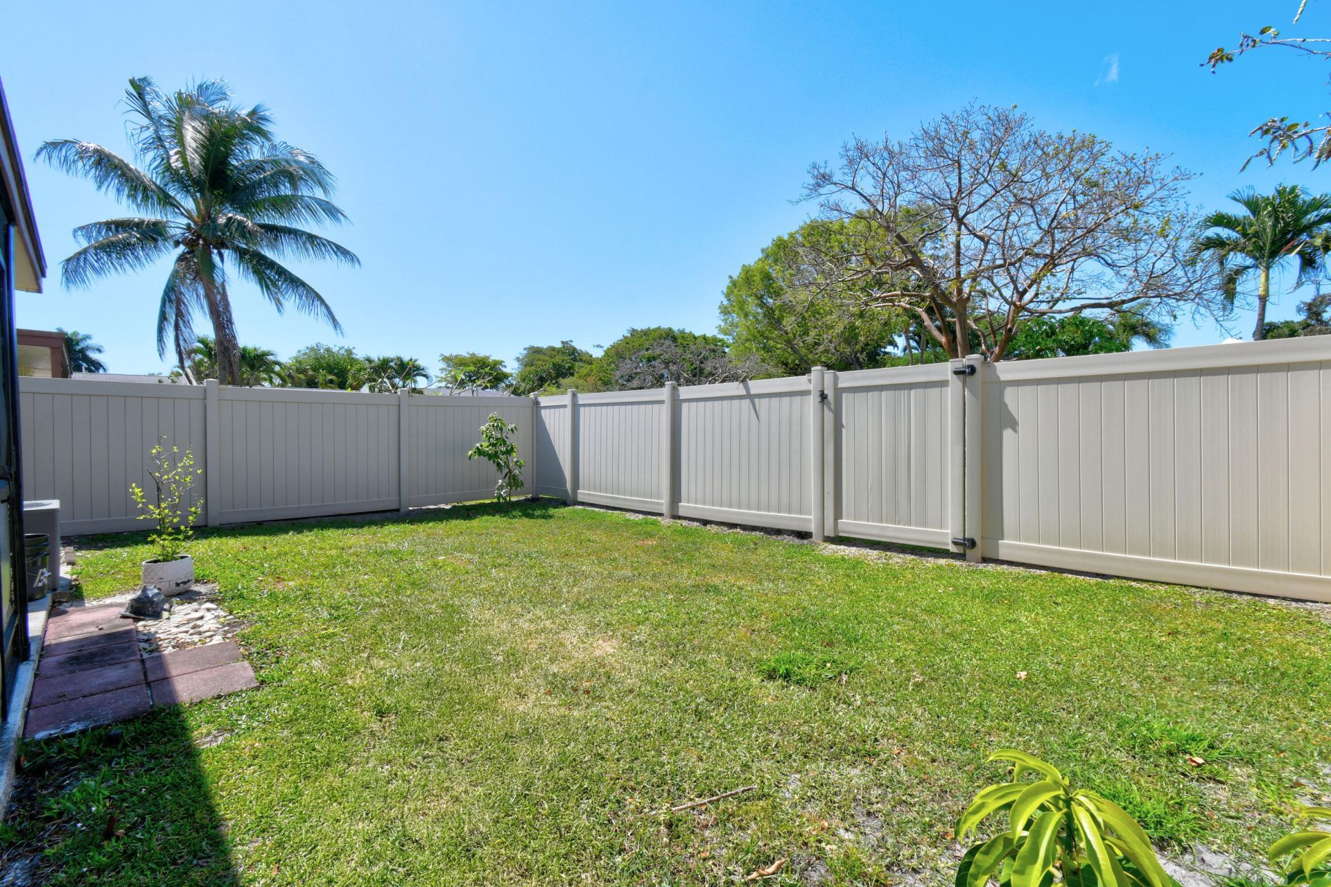 4 Knightsbridge Lane, Boynton Beach, FL 33426 Photo