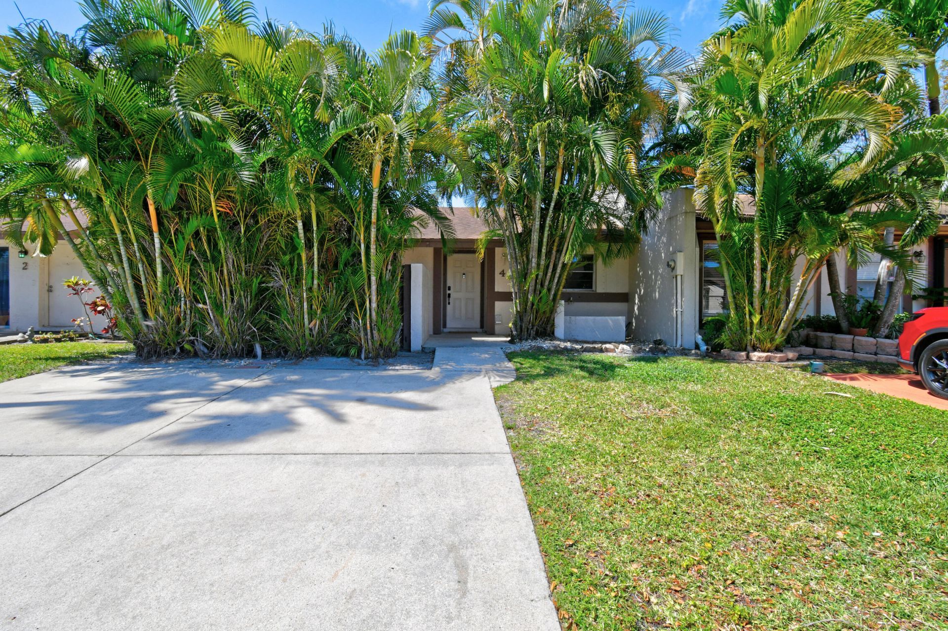 4 Knightsbridge Lane, Boynton Beach, FL 33426 Photo