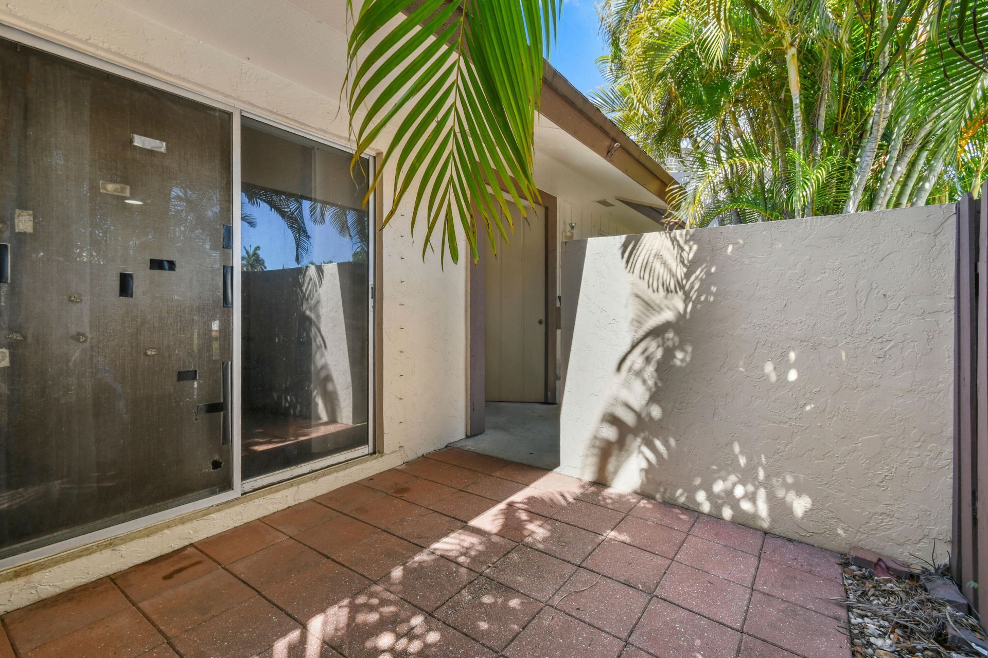 4 Knightsbridge Lane, Boynton Beach, FL 33426 Photo