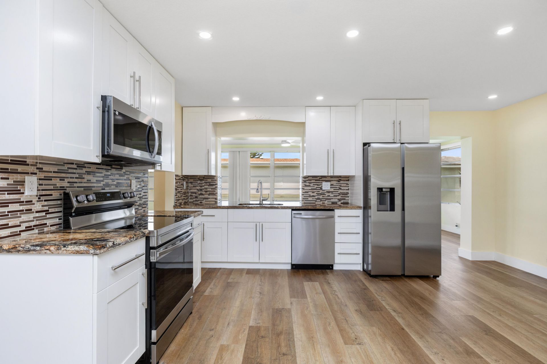 4405 NW 43rd Terrace, Tamarac, FL 33319 Photo