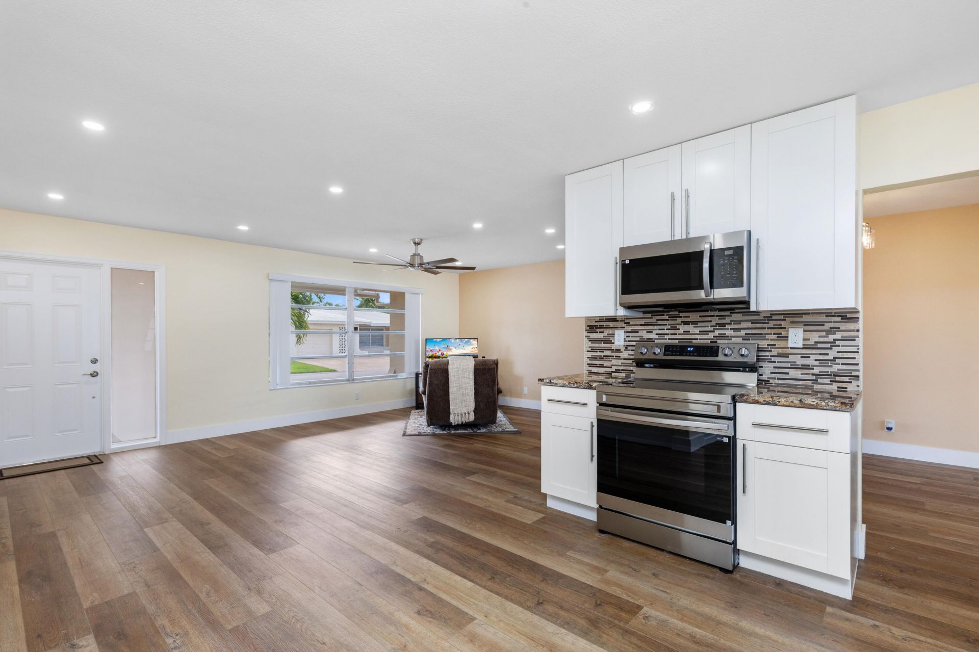 4405 NW 43rd Terrace, Tamarac, FL 33319 Photo
