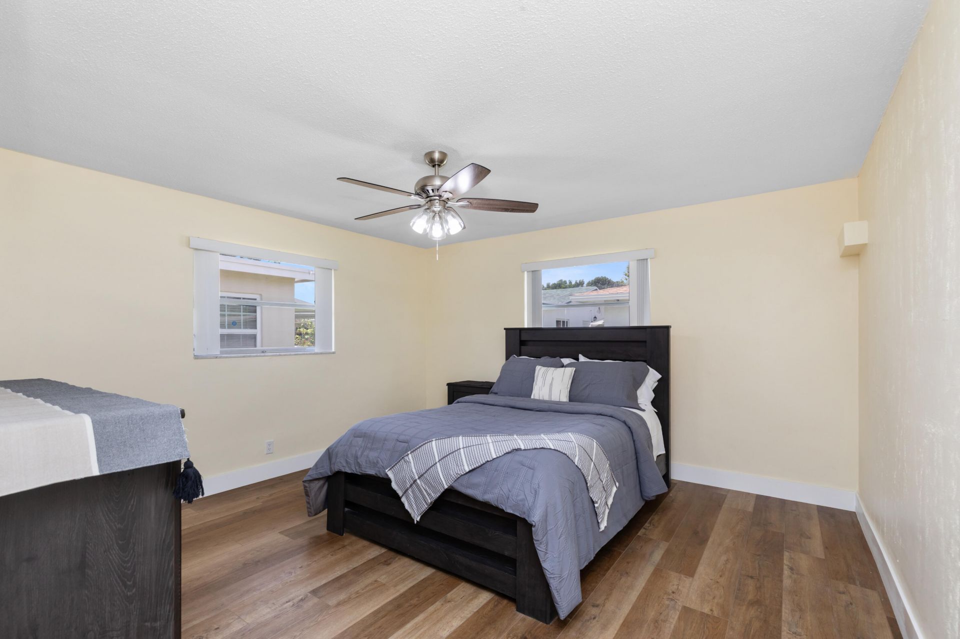 4405 NW 43rd Terrace, Tamarac, FL 33319 Photo