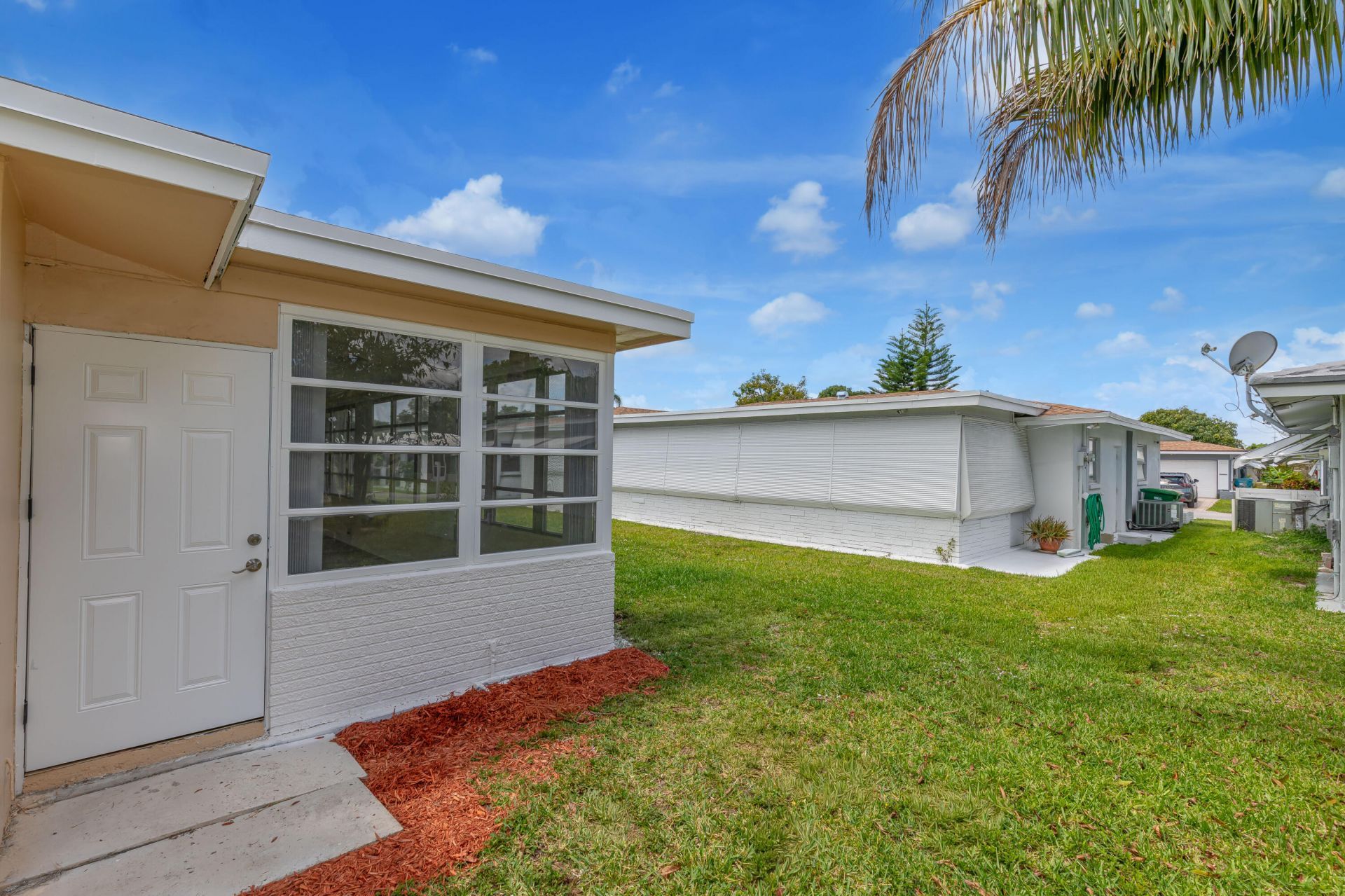 4405 NW 43rd Terrace, Tamarac, FL 33319 Photo