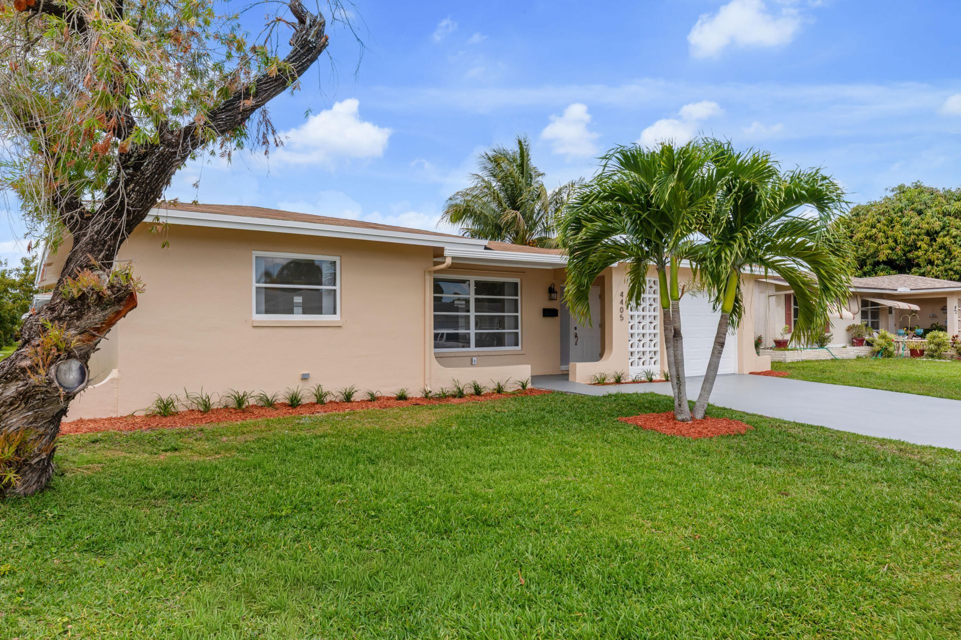 4405 NW 43rd Terrace, Tamarac, FL 33319 Photo