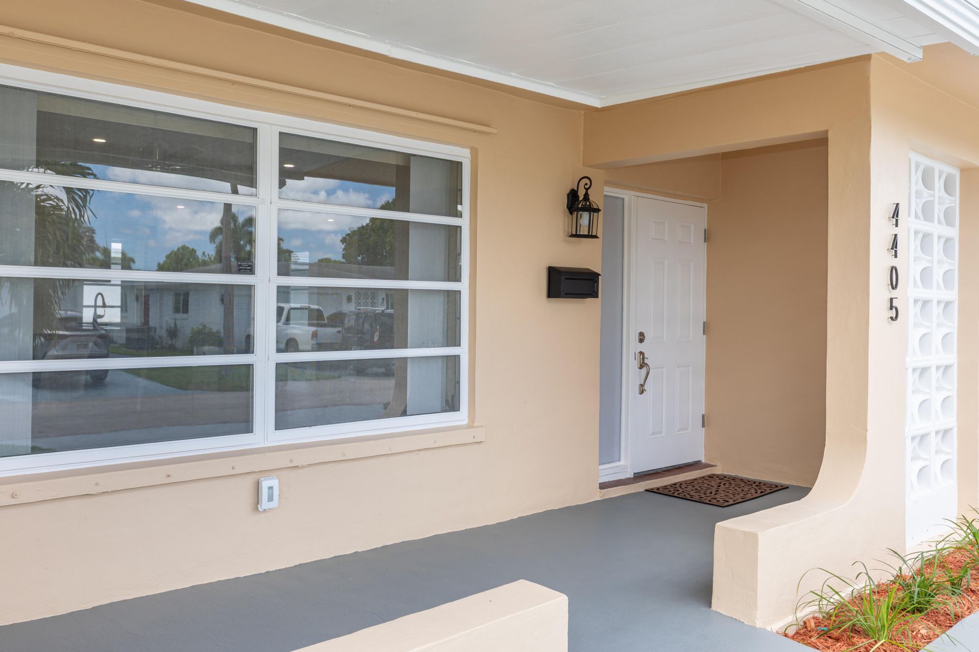 4405 NW 43rd Terrace, Tamarac, FL 33319 Photo