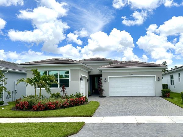 12151 SW Ameresque Way, Port St. Lucie, FL 34987