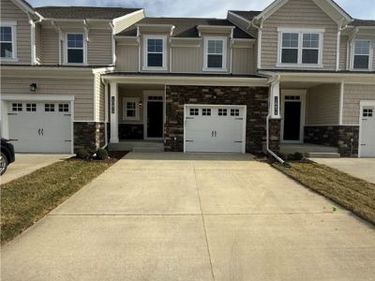 10873 Farmstead mill Lane , Glen Allen, VA 23059