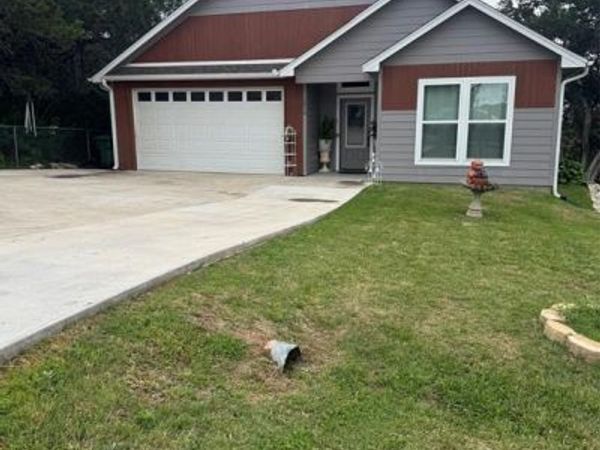 1014 Scenic Drive, Granbury, TX 76048