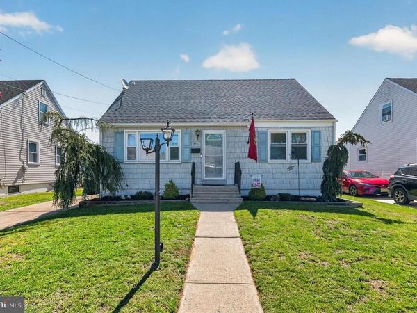 83 UNWIN DRIVE, HAMILTON, NJ 08610