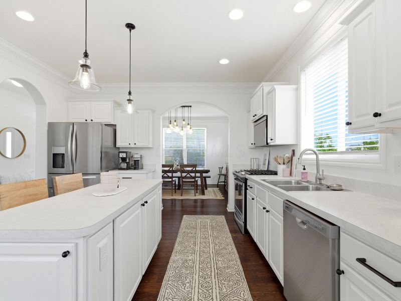 304 Glen Crossing Drive, Etna, OH 43062 Photo 11