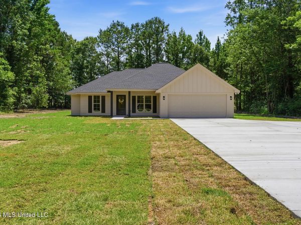 10 Beech Lane, Petal, MS 39465