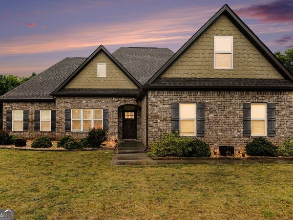 1136 Silverleaf Circle, Griffin, GA 30224