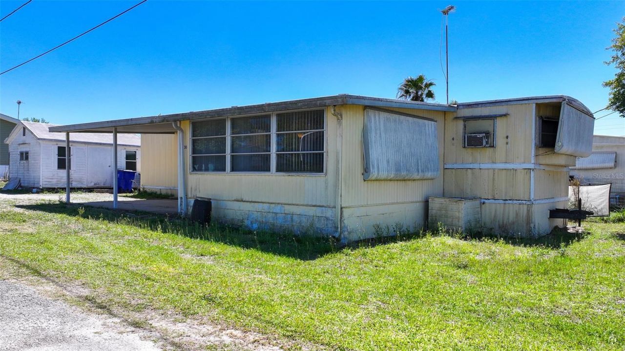 2400 San Miguel Avenue , Avon Park, FL 33825 Photo