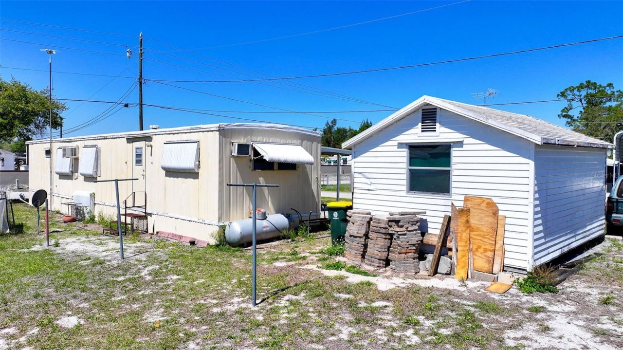 2400 San Miguel Avenue , Avon Park, FL 33825 Photo