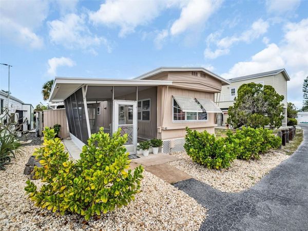 800 CHESAPEAKE DRIVE , Unit 62, TARPON SPRINGS, FL 34689