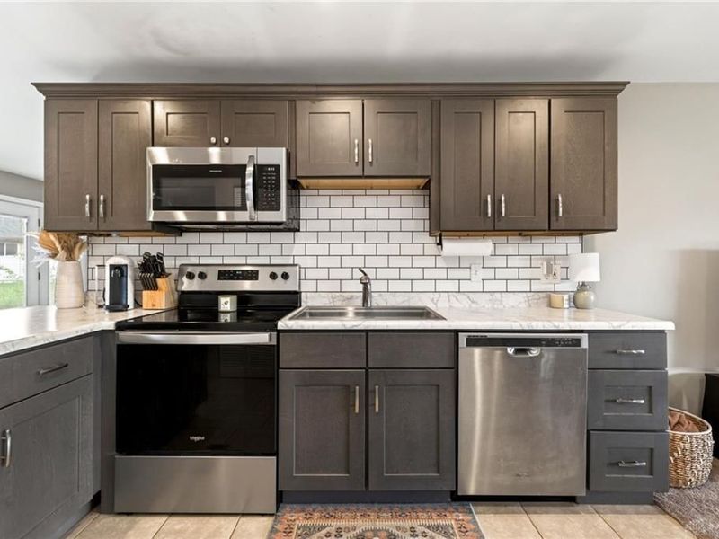 1003 Heathwood Drive, Englewood, OH 45322 Photo 11