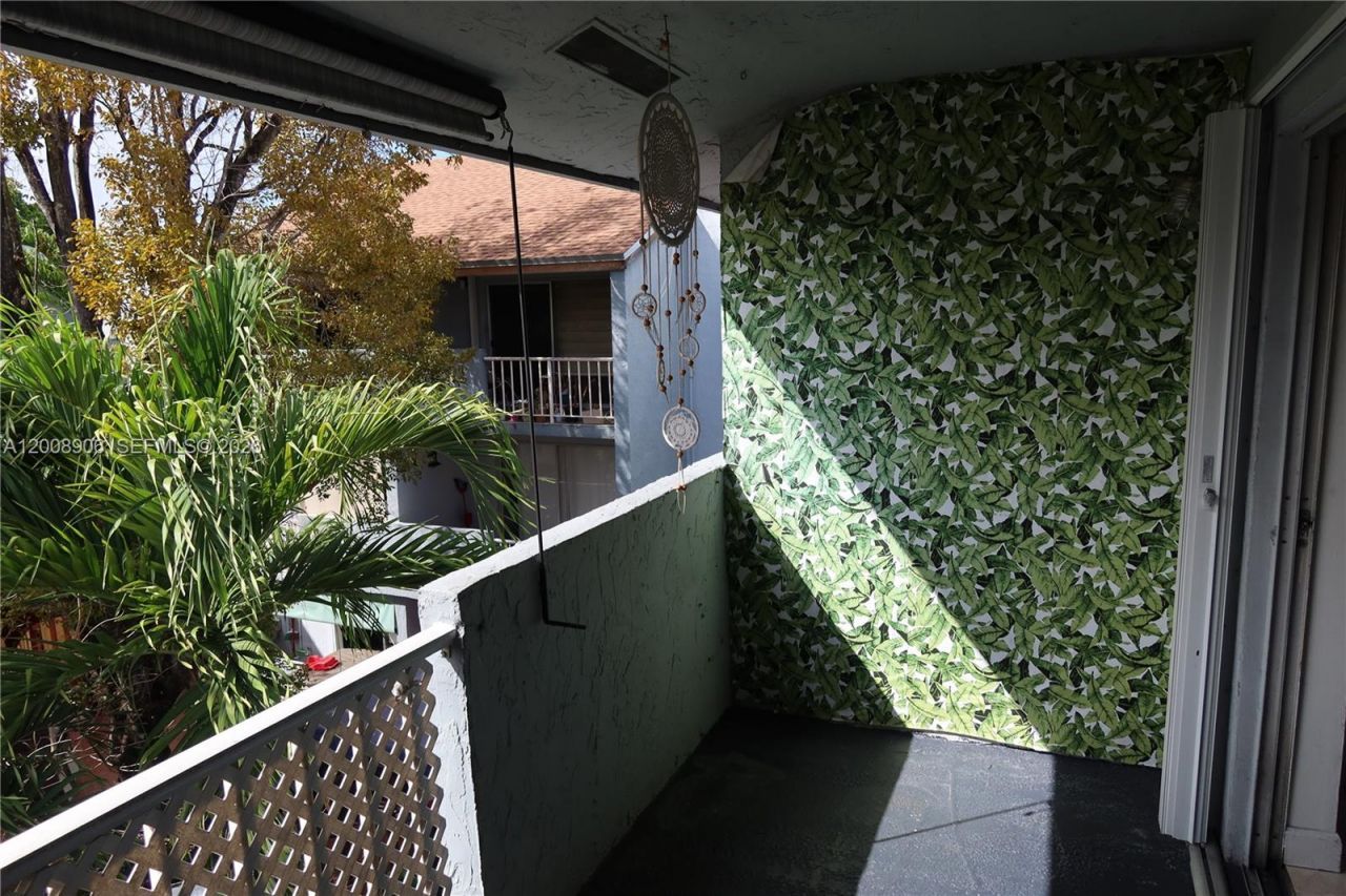 1725 W 60th St, Unit F330, Hialeah, FL 33012 Photo