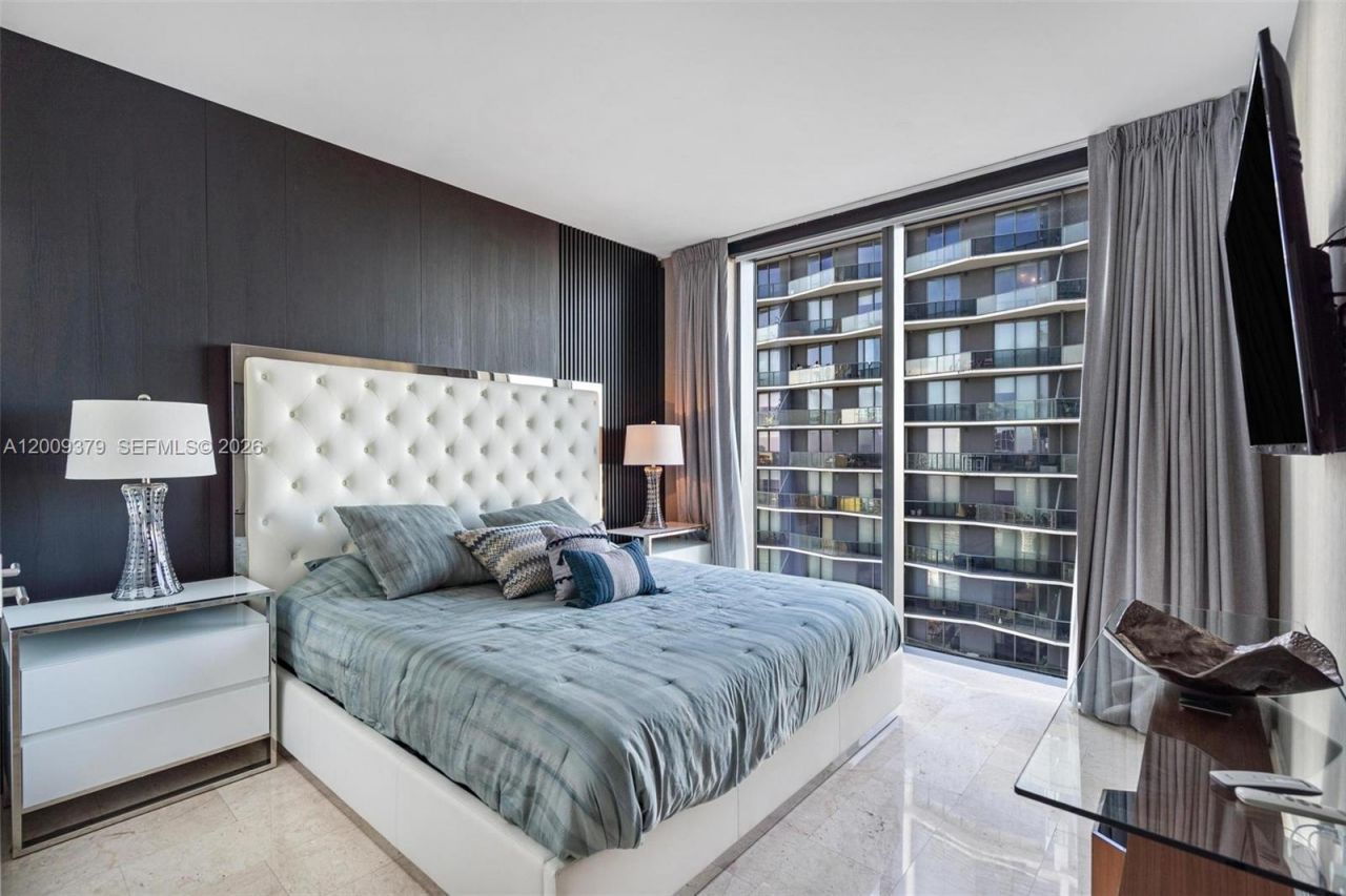 88 SW 7th St , Unit 3801, Miami, FL 33130 Photo