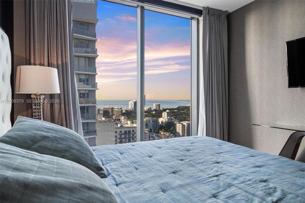 88 SW 7th St , Unit 3801, Miami, FL 33130 Photo