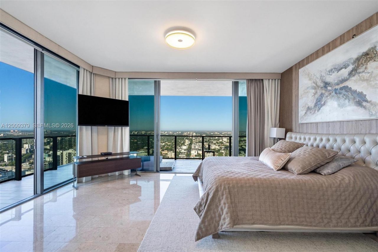 88 SW 7th St , Unit 3801, Miami, FL 33130 Photo