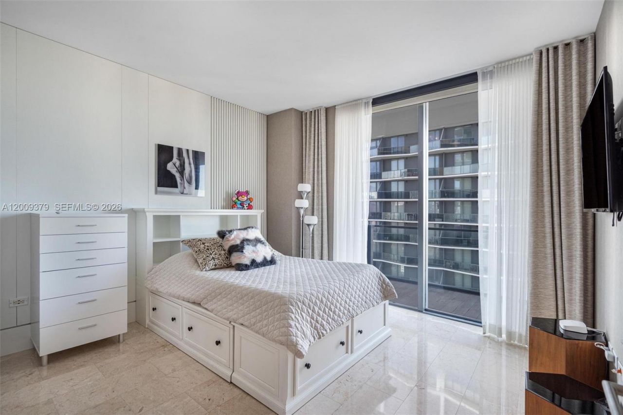 88 SW 7th St , Unit 3801, Miami, FL 33130 Photo