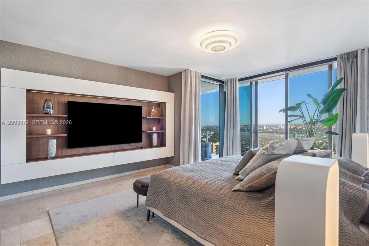 88 SW 7th St , Unit 3801, Miami, FL 33130 Photo