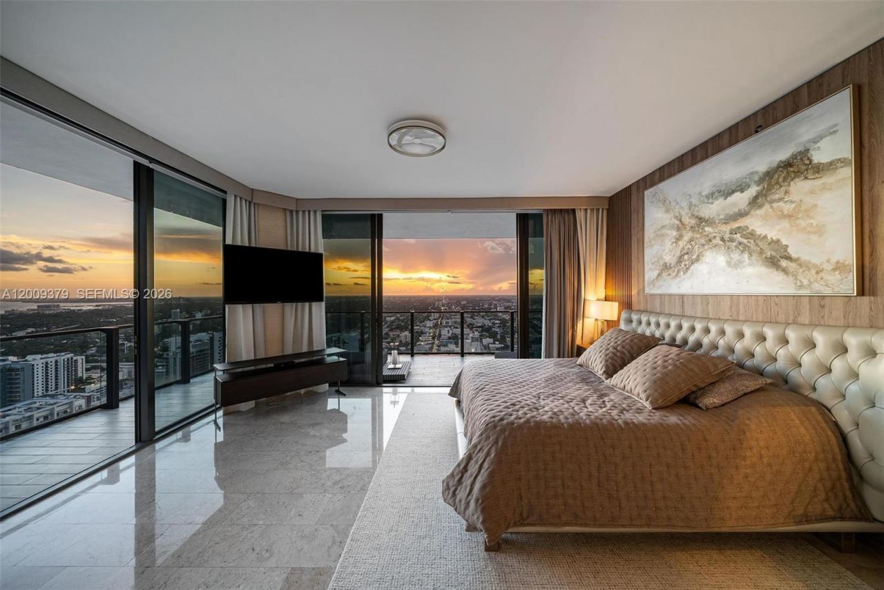 88 SW 7th St , Unit 3801, Miami, FL 33130 Photo