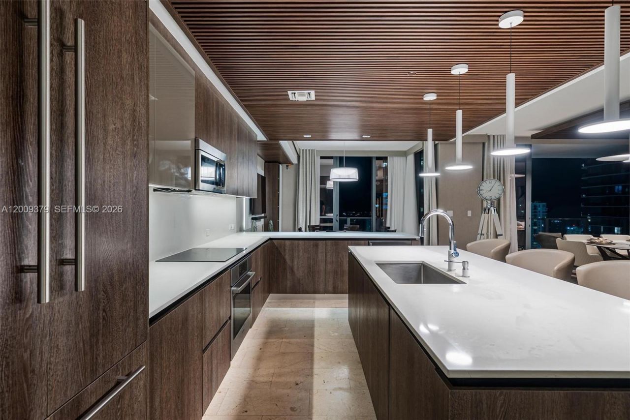 88 SW 7th St , Unit 3801, Miami, FL 33130 Photo