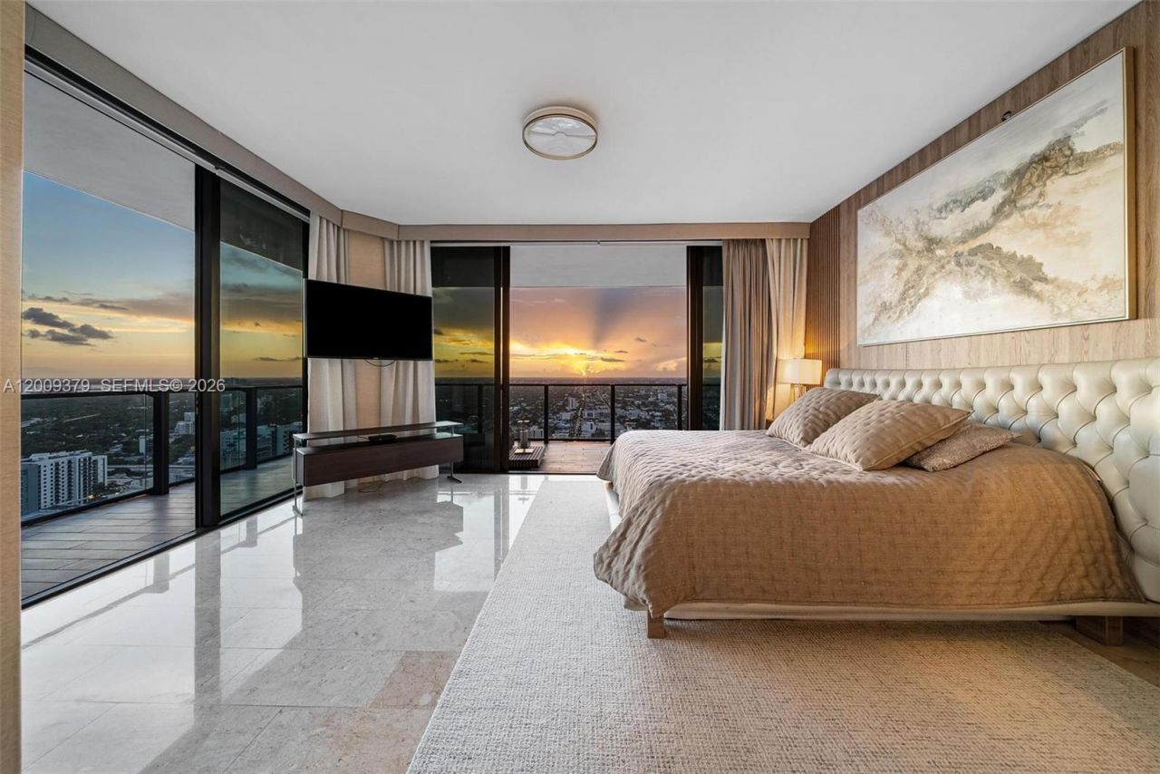 88 SW 7th St , Unit 3801, Miami, FL 33130 Photo