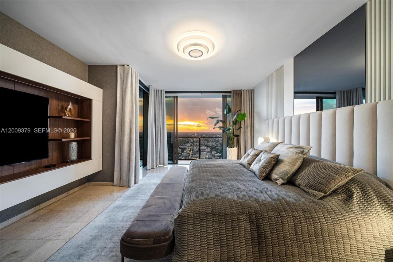 88 SW 7th St , Unit 3801, Miami, FL 33130 Photo