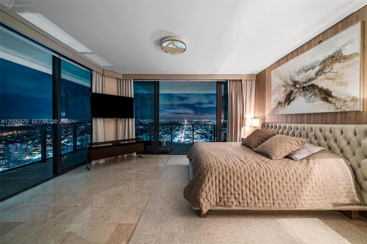 88 SW 7th St , Unit 3801, Miami, FL 33130 Photo