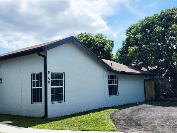 8120 SW 4th Ct , North Lauderdale, FL 33068