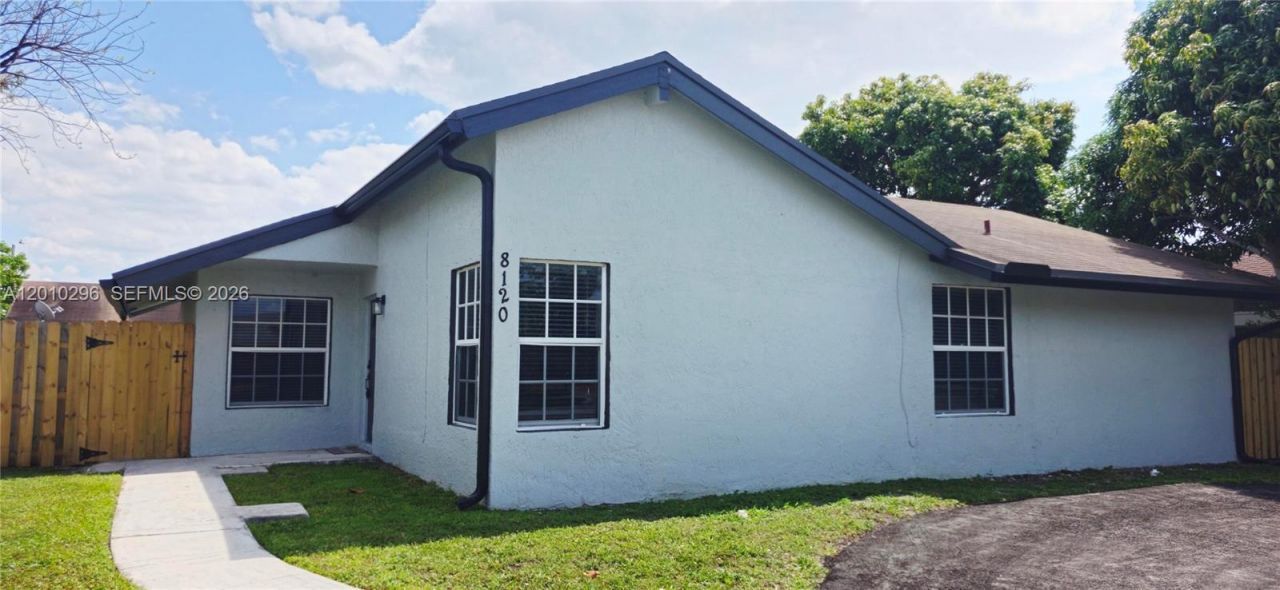 8120 SW 4th Ct, North Lauderdale, FL 33068 Photo