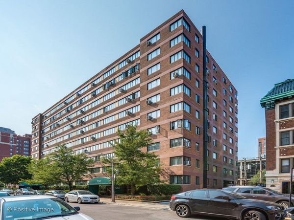 700 W Bittersweet Place , Unit 806, Chicago, IL 60613