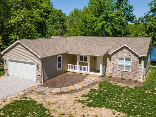 18562 E Hill Street , Mt Vernon, IL 62864